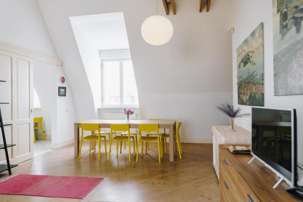Dream Stay - Art Gallery Family Apartment With 2 Bathrooms Tallin Exterior foto