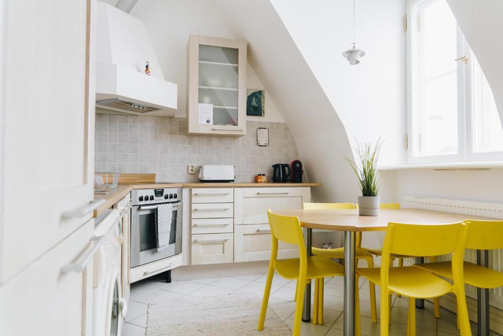 Dream Stay - Art Gallery Family Apartment With 2 Bathrooms Tallin Exterior foto